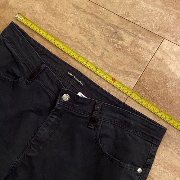 Levis Jeans Womens Night Blues 18M Bootcut Embroidered Pockets Mid-Rise - Picture 2 of 11
